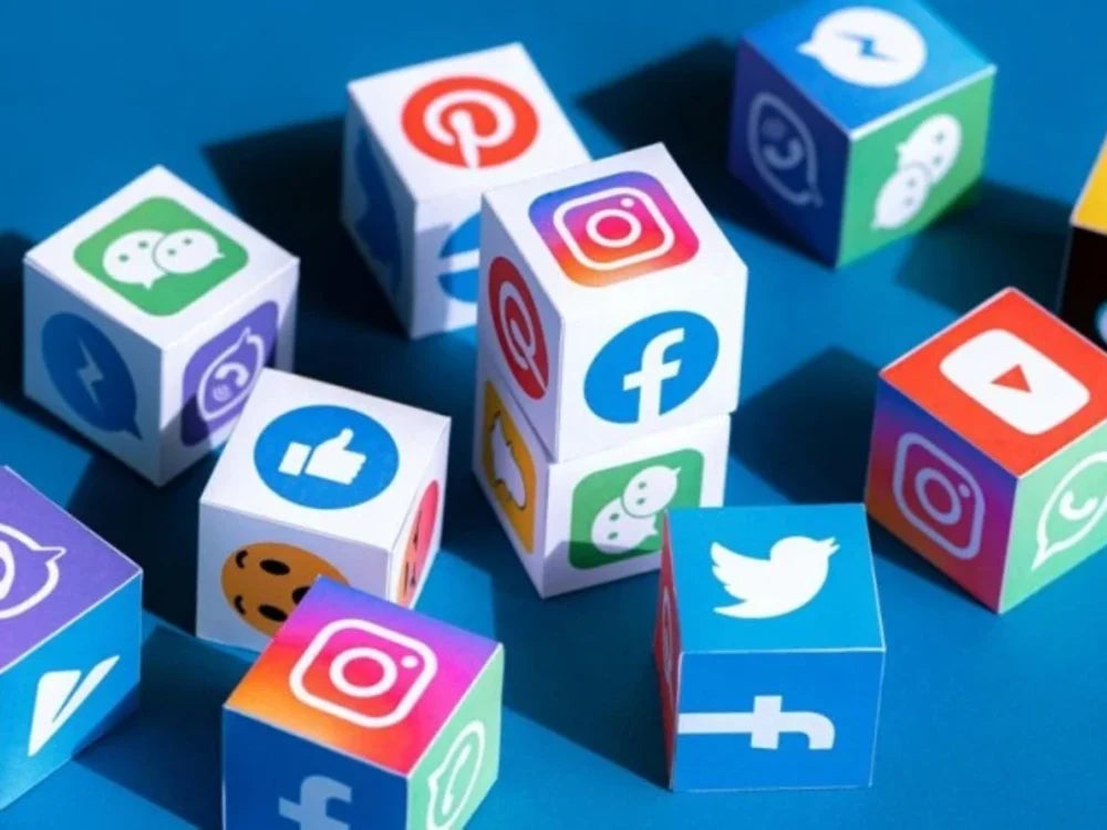 I will be your social media manager and digital marketing viral content creator (1 platform)
